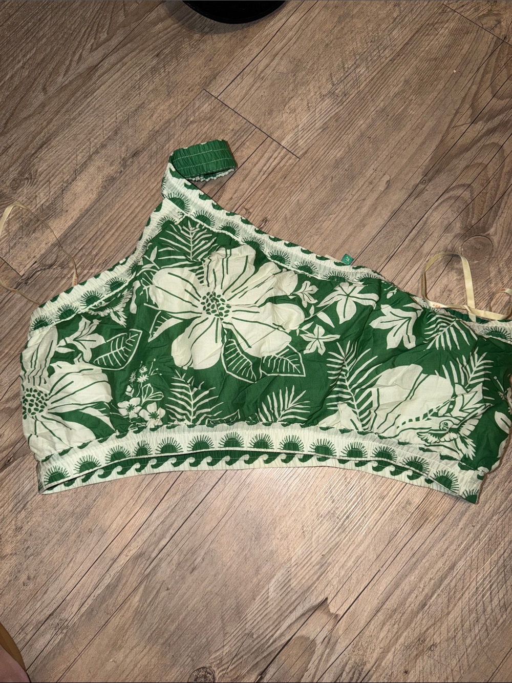 FARM Rio Green and Cream One-Shoulder Floral Crop